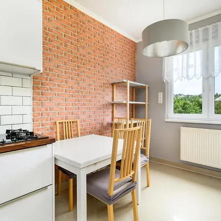 Buda Breeze 1bdr W Ac By Nw Budapest