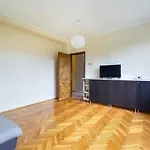 Buda Breeze 1bdr W Ac By Nw Daire *