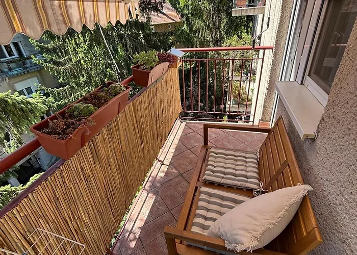 Buda Breeze 1bdr W Ac By Nw * Budapesta